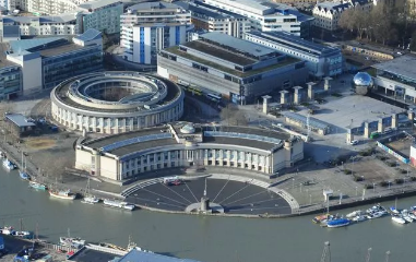 安永将在布里斯托尔建立金融科技研究和技术中心