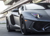 澳大利亚高中生发现驾驶带有L板的兰博基尼AventadorSV