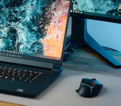 Alienwarem17R5拥有单键RGB键盘