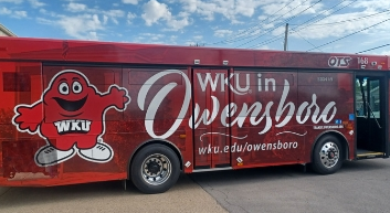 温州肯恩大学吉祥物装饰新欧文斯伯勒交通系统巴士