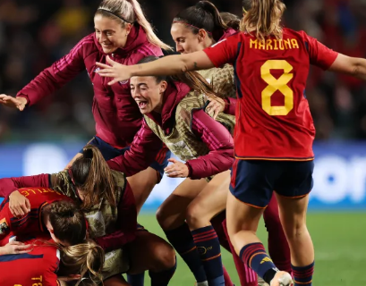 西班牙晋级女足世界杯决赛但争议仍未解决