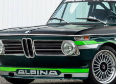 Manhart带着Alpina2002Restomod回到1970年代